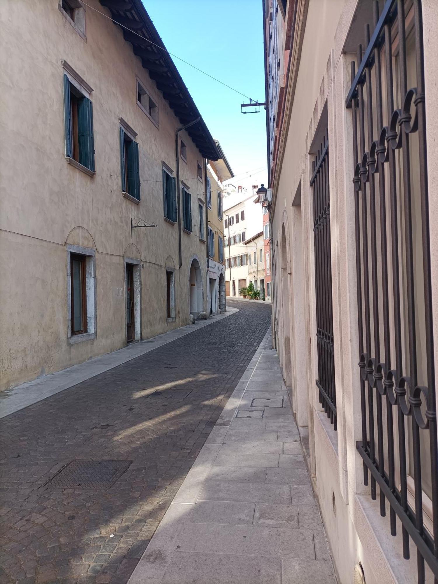 Appartamento Bonbon, Centro Storico Con Parcheggio Гориция Экстерьер фото